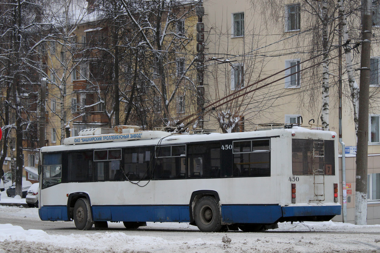 Киров, БТЗ-52764Р № 450