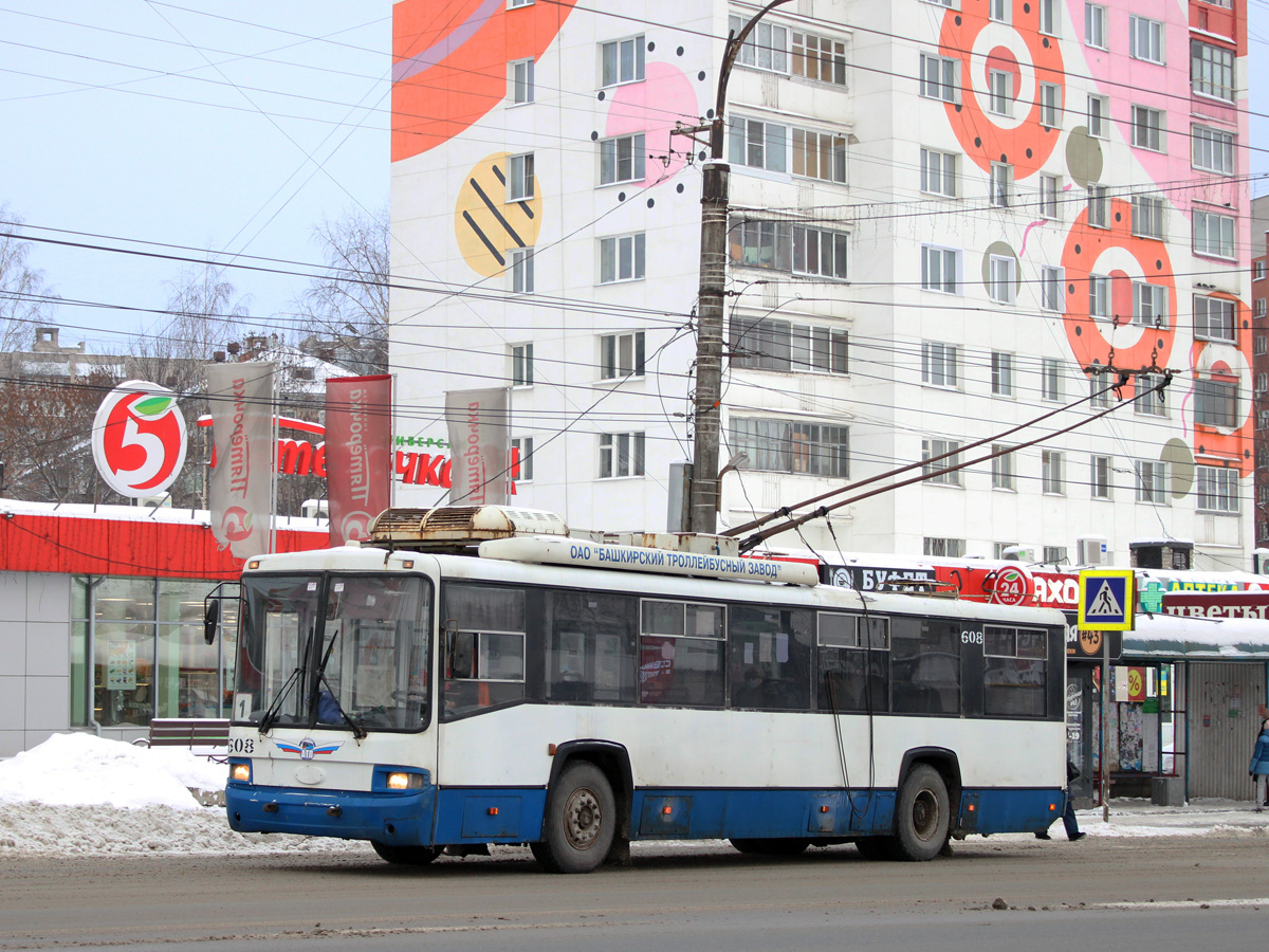 Киров, БТЗ-52768А № 608