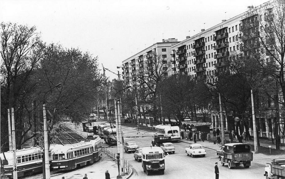 Киев, КТП-1 № 130; Киев — Исторические фотографии; Киев — Трамвайные линии: Закрытые линии; Киев — Троллейбусные линии: Центр, Печерск, Зверинец, Выдубичи