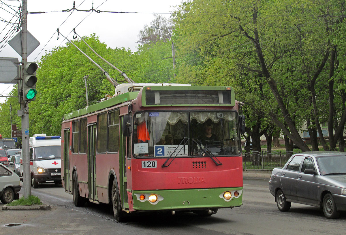 Kaluga, ZiU-682G-016.02 Nr. 120