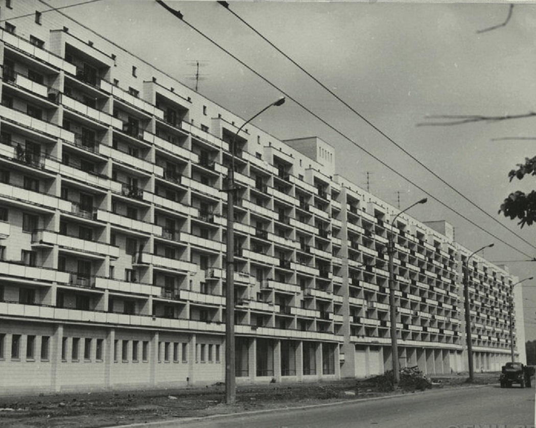 聖彼德斯堡 — Dismantling and abandoned lines; 聖彼德斯堡 — Historic Photos of Trolleybus Infrastructure