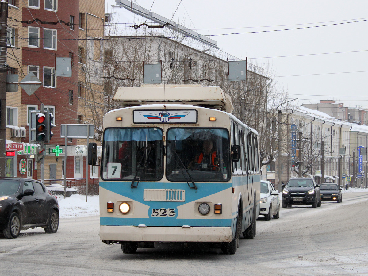 Киров, ЗиУ-682 КР Иваново № 523