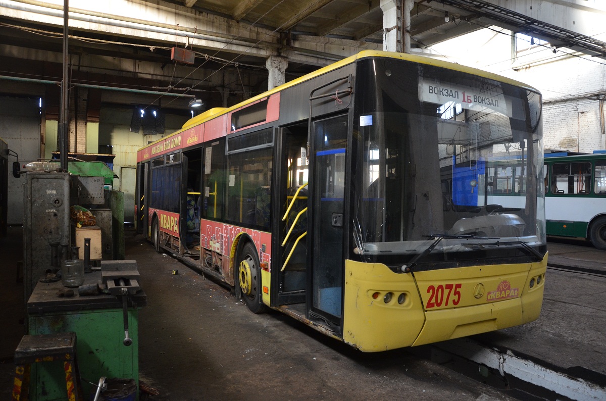 Житомир, ЛАЗ E183D1 № 2075