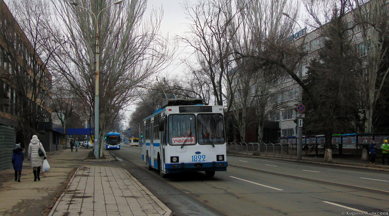 Мариуполь, ЮМЗ Т2 № 1822