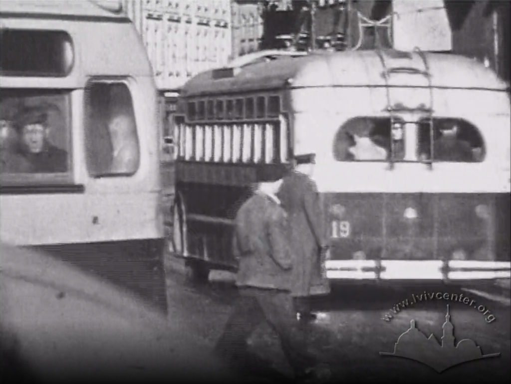 Львов, МТБ-82Д № 19