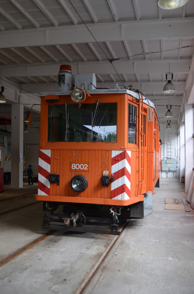 Острава, Двухосный моторный SMMD № 8002 (2)