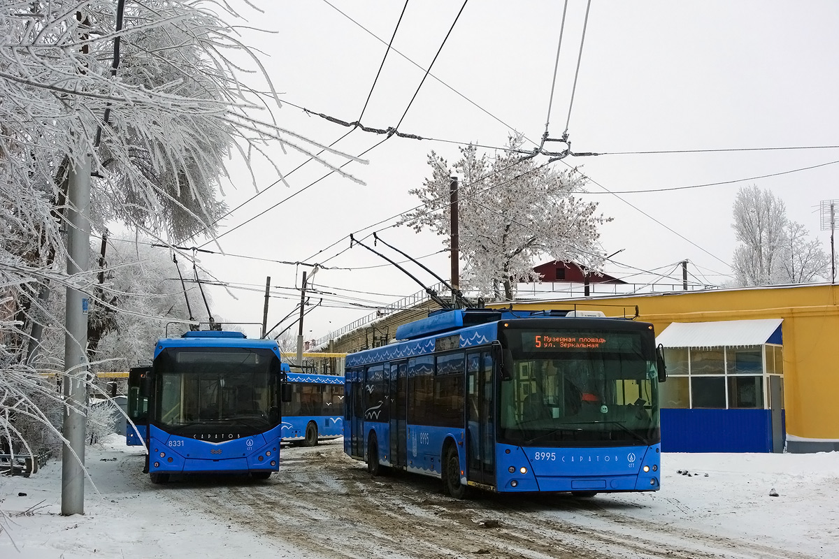 Саратов, СВАРЗ-МАЗ-6275 № 8995