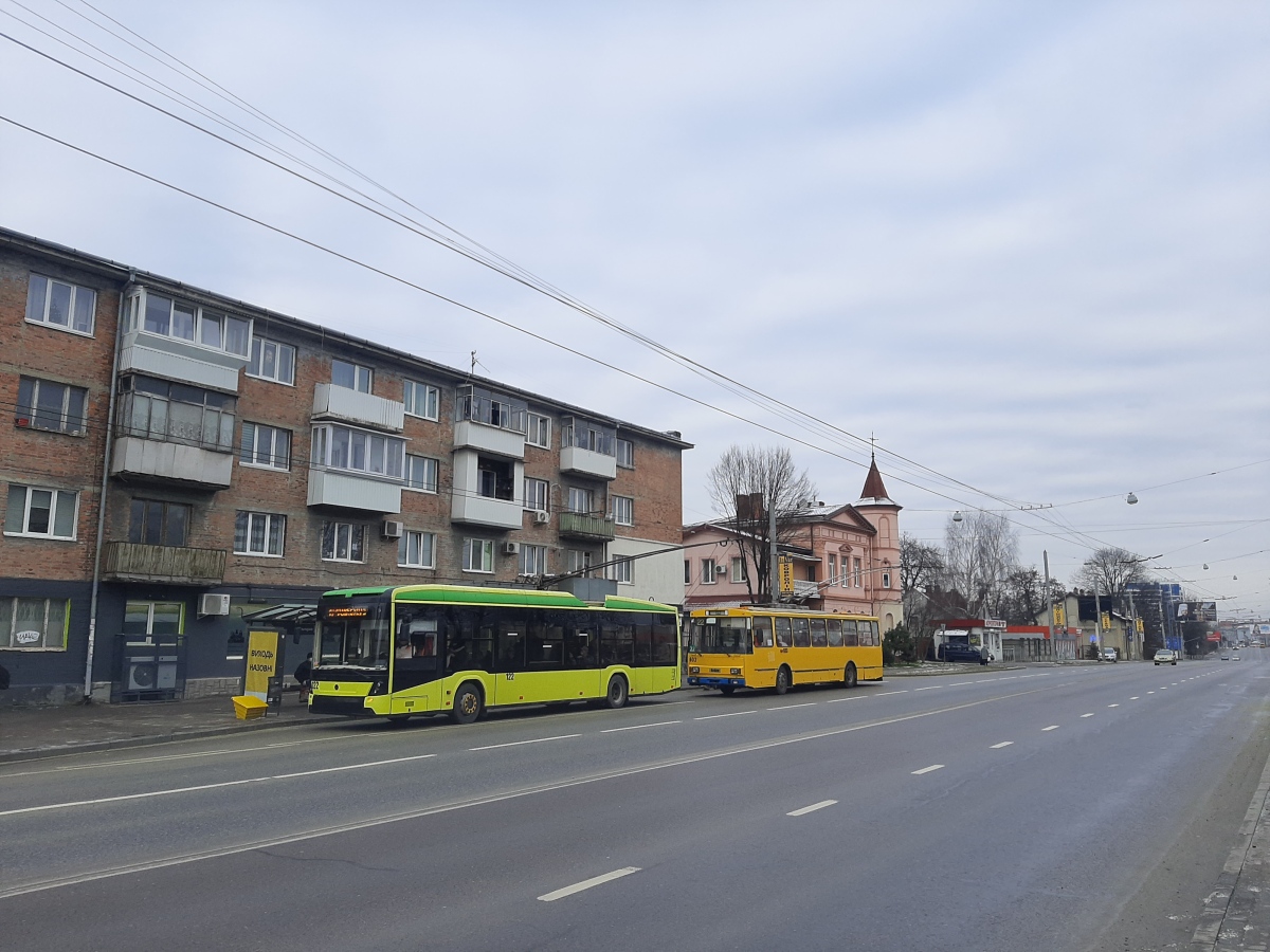 Львов, Electron T19102 № 122; Львов, Škoda 14Tr11/6 № 603