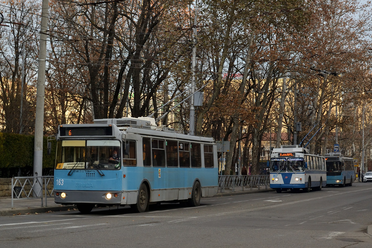 Краснодар, ЗиУ-682Г-016.04 № 163; Краснодар, ЗиУ-682В-012 [В0А] № 057