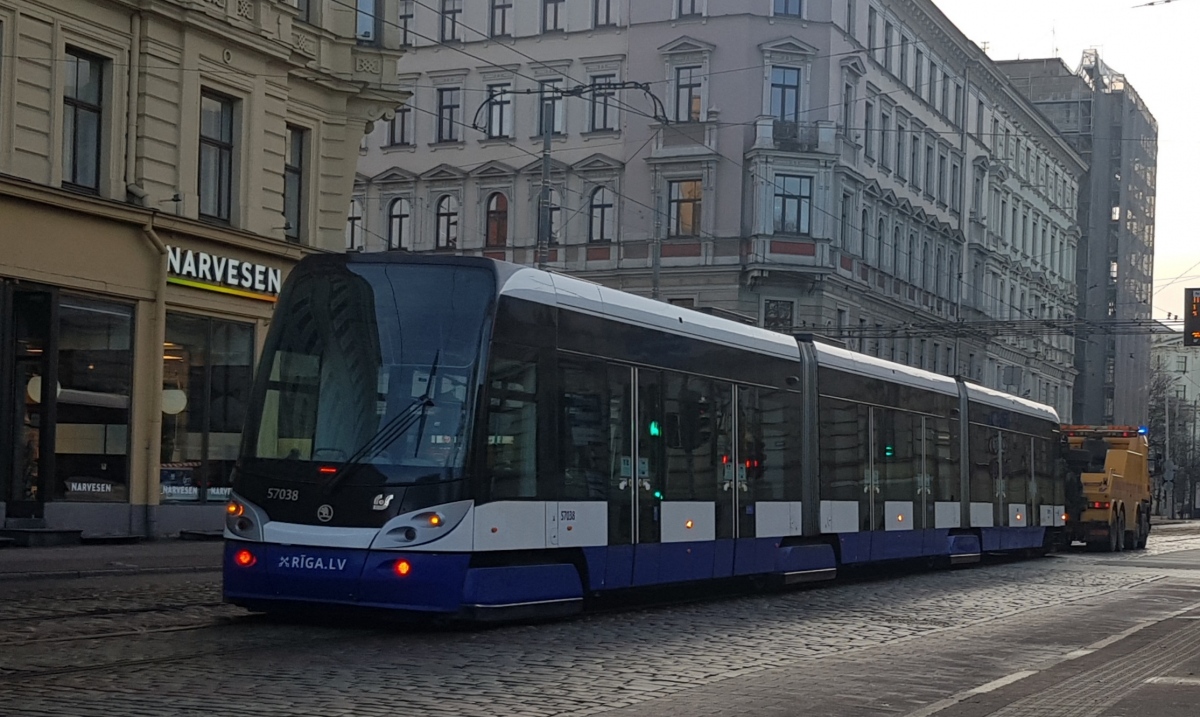 Рига, Škoda 15T ForCity Alfa Riga № 57038