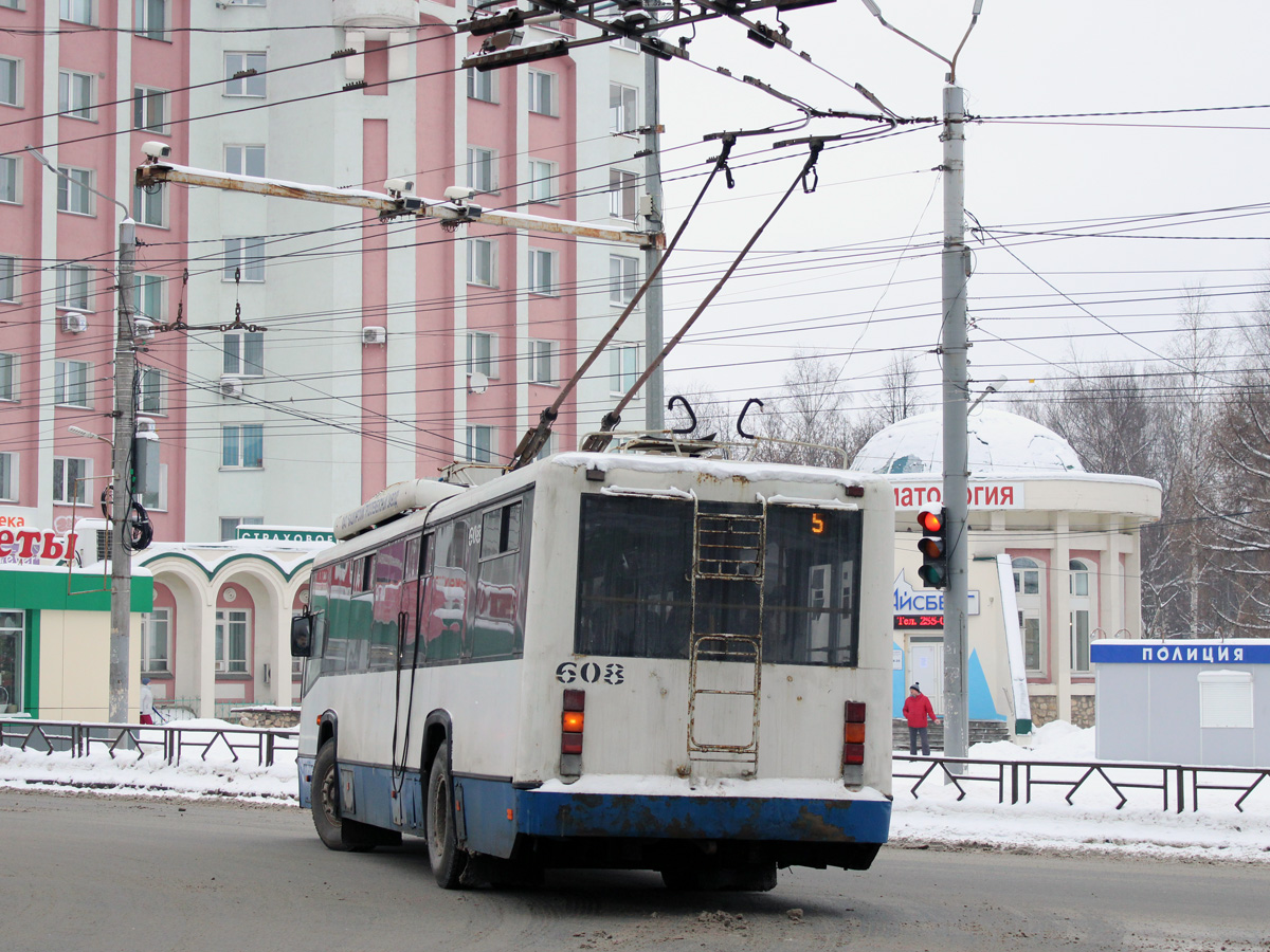 Kirov, BTZ-52768A № 608