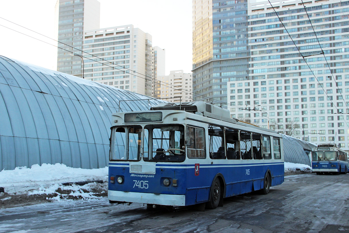 Москва, ЗиУ-682ГМ1 (с широкой передней дверью) № 7405 Москва, ЗиУ-682ГМ1 (с широкой передней дверью) № 7405