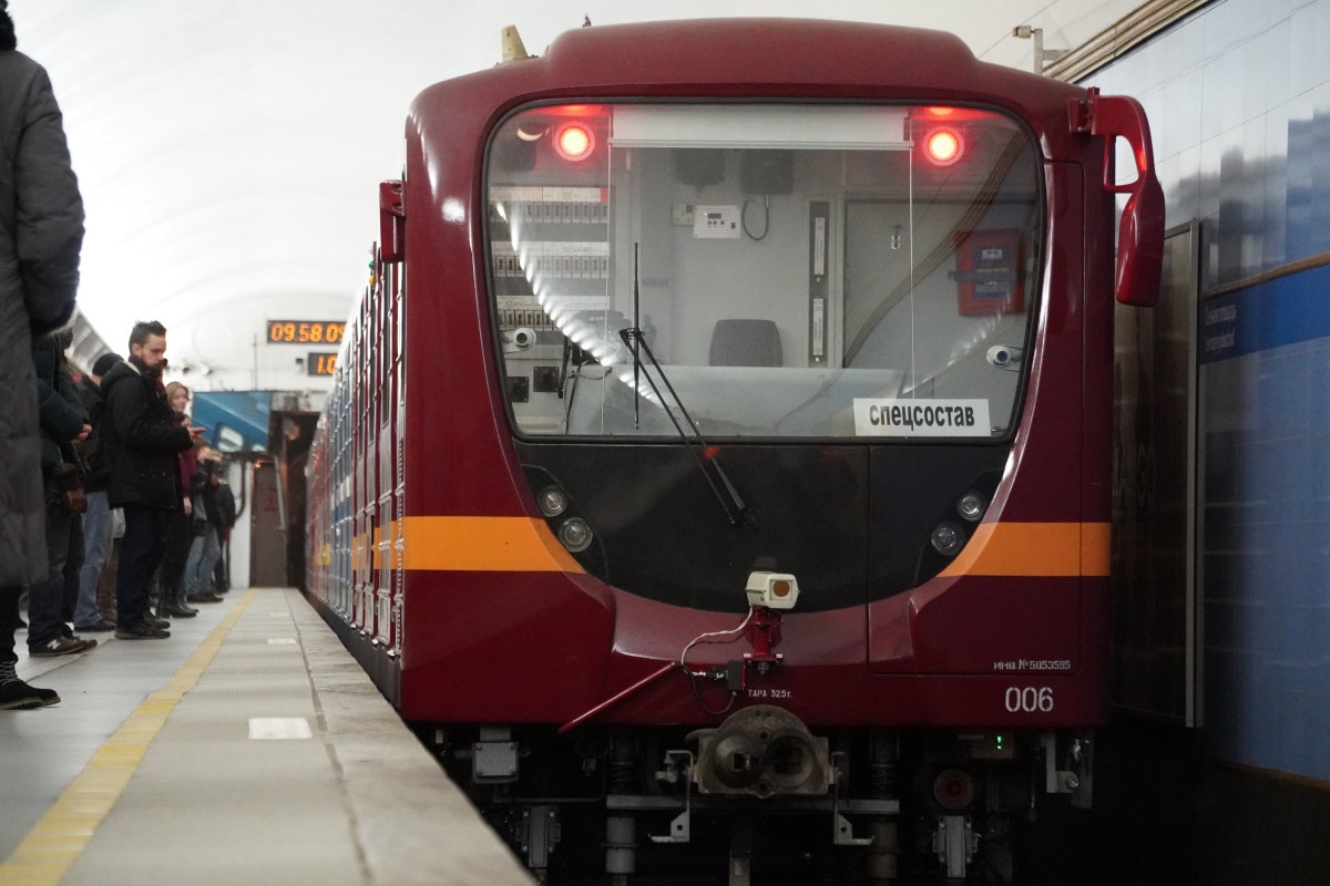 სანქტ-პეტერბურგი, 81-717.5L № 006