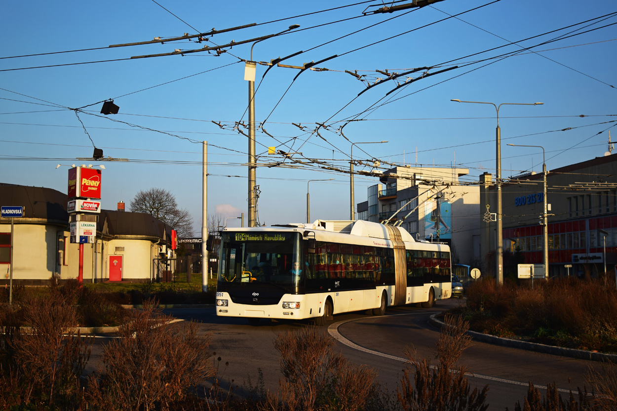 Ostrava, SOR TNB 18 N°. 3951 Ostrava, SOR TNB 18 N°. 3951