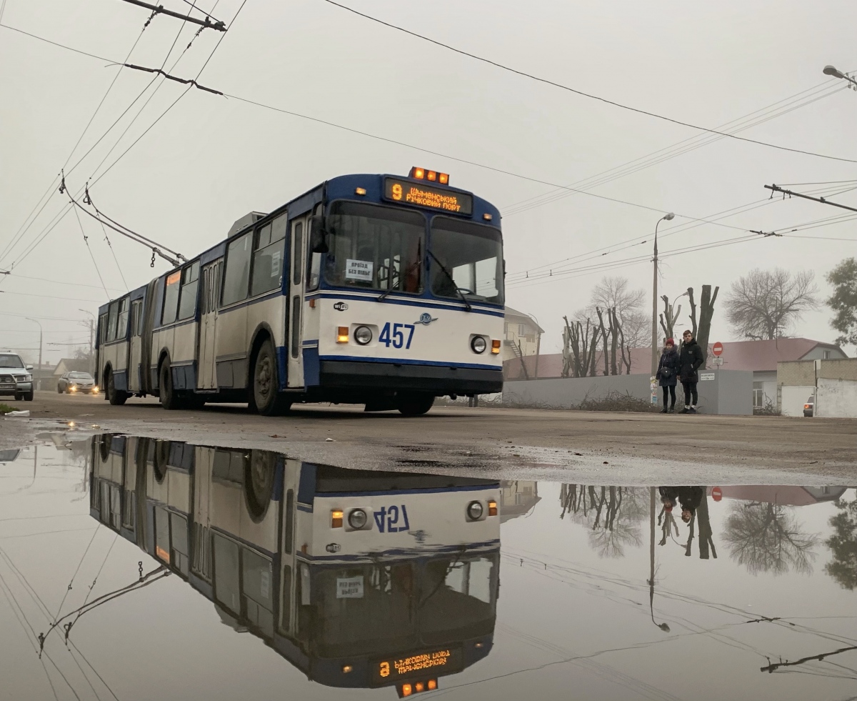 Херсон, ЗиУ-683В01 № 457