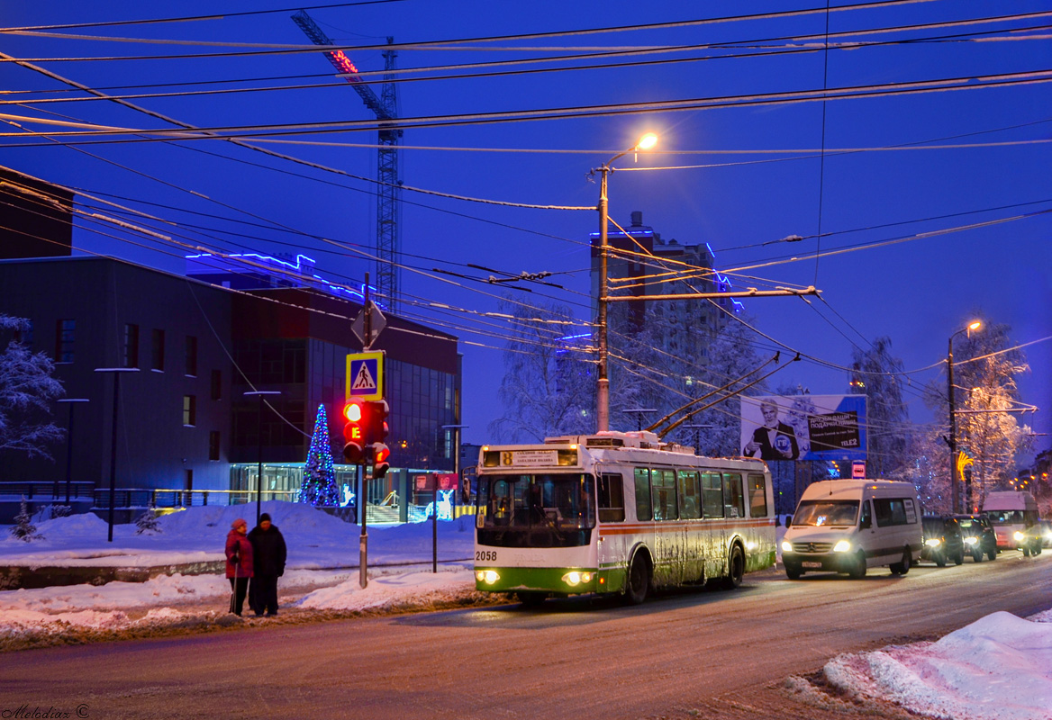 Пенза, ЗиУ-682Г-016.02 № 2058