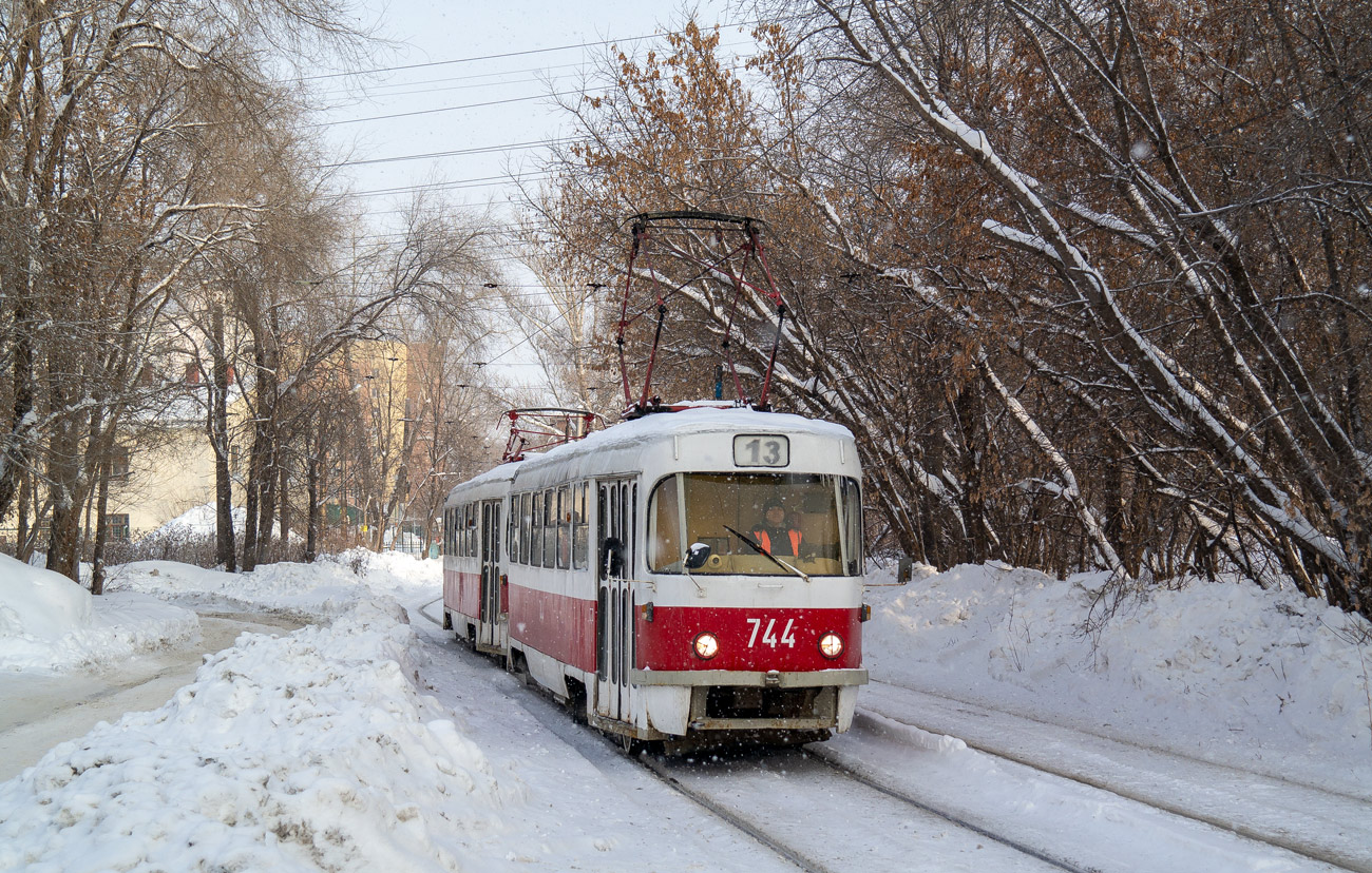 Самара, Tatra T3SU (двухдверная) № 744; Самара — Конечные станции и кольца (трамвай)