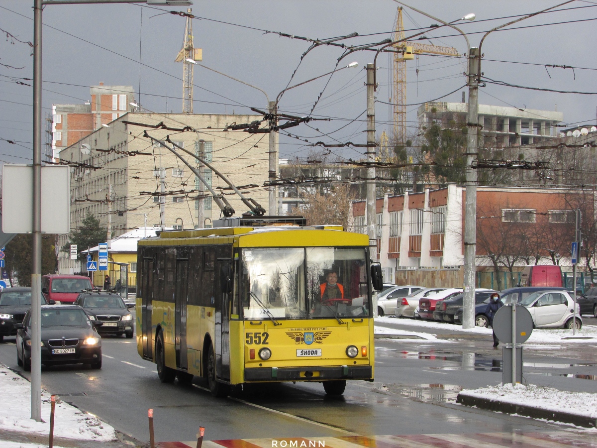 Львов, Škoda 14Tr89/6 № 552