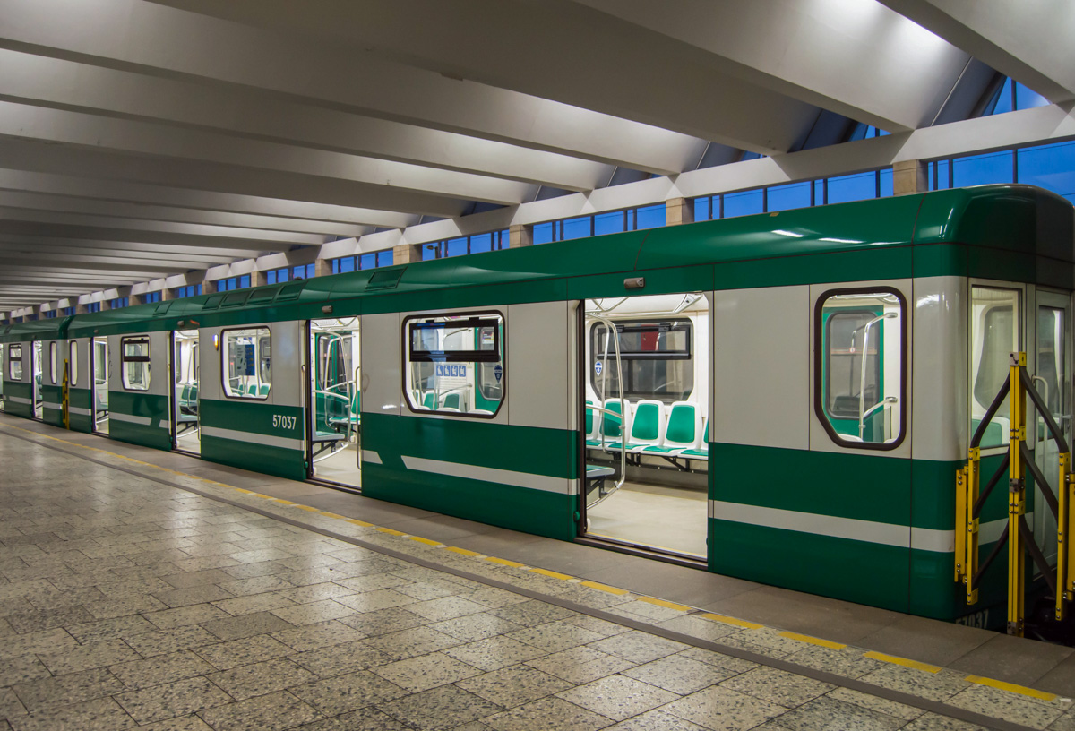 Санкт-Петербург, 81-557.2 «НеВа» № 57037