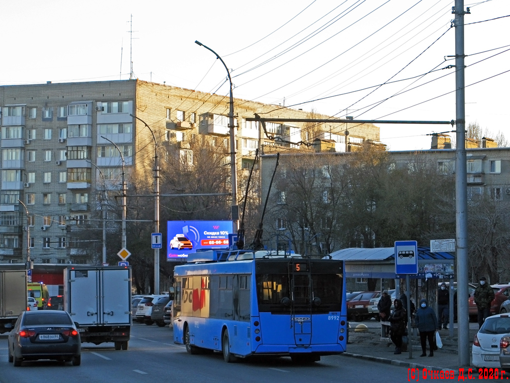 Саратов, СВАРЗ-МАЗ-6275 № 8992