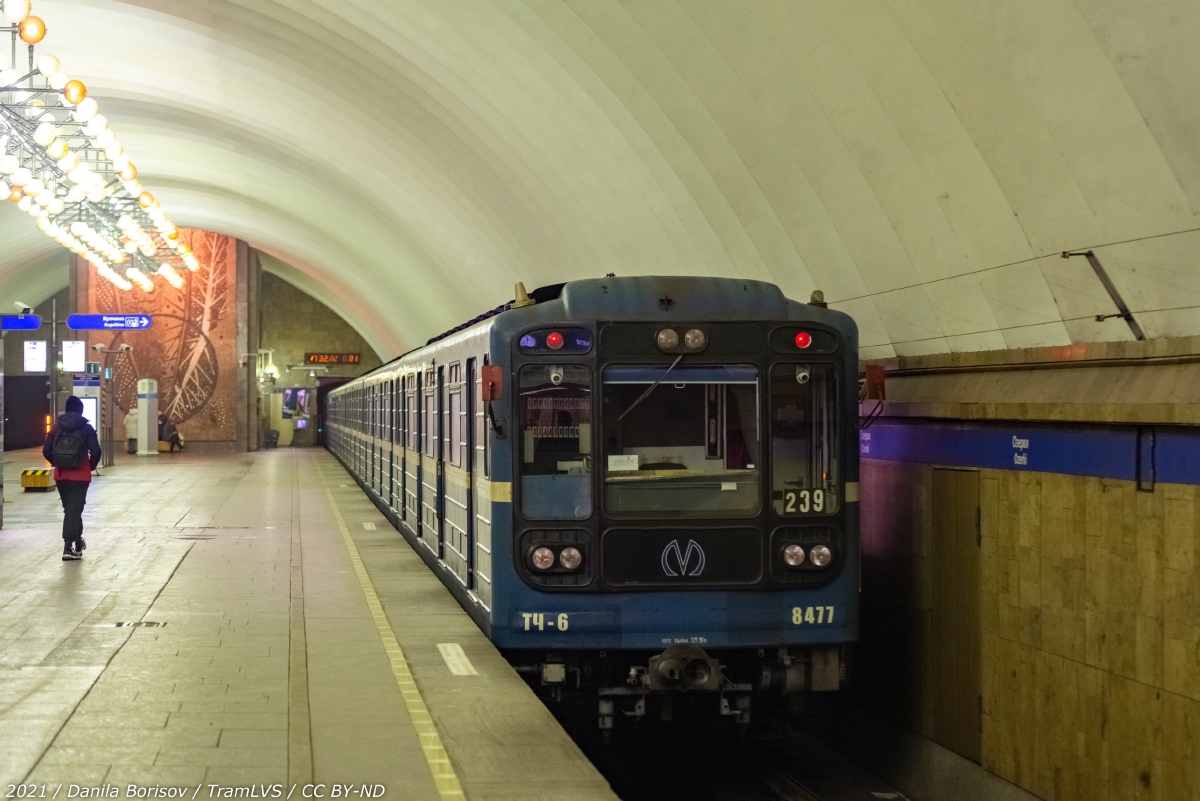 Санкт-Петербург, 81-717 (ЛВЗ) № 8477