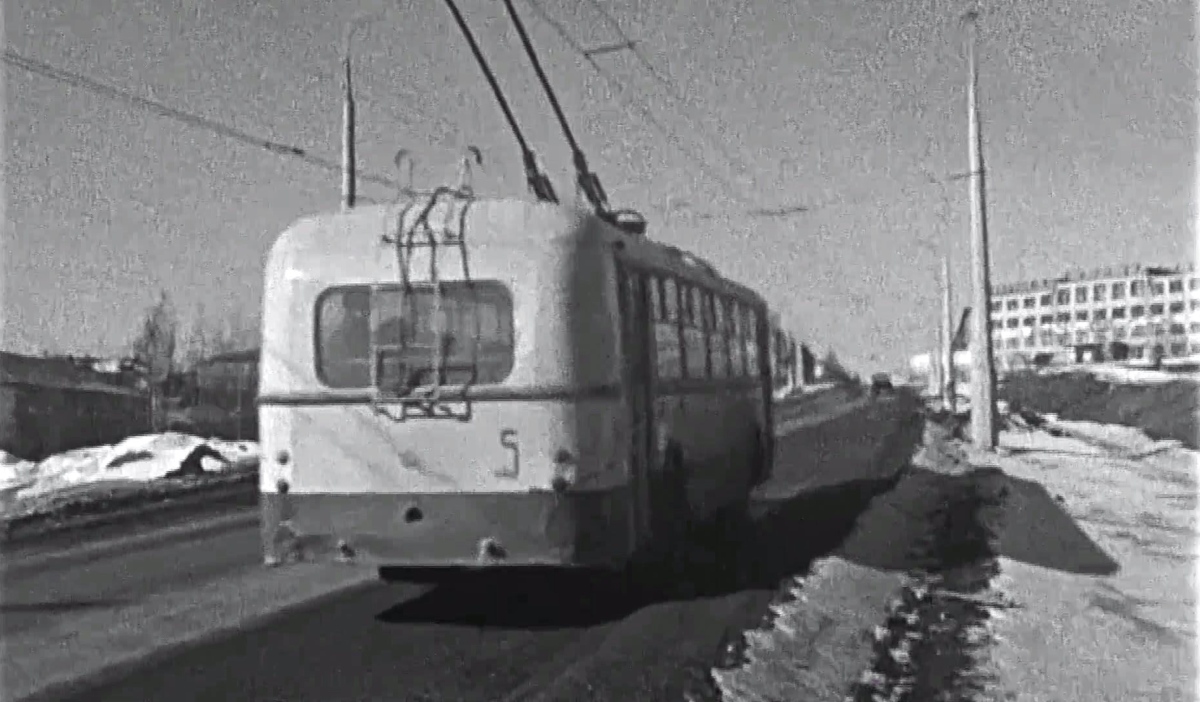 Качканар, ЗиУ-5Д № 5; Качканар — Старые фотографии; Качканар — Троллейбусные линии и инфраструктура