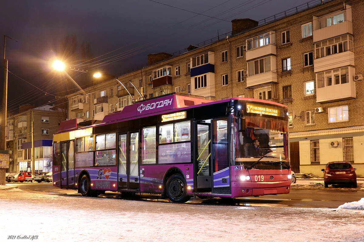 Кременчуг, Богдан Т70117 № 019