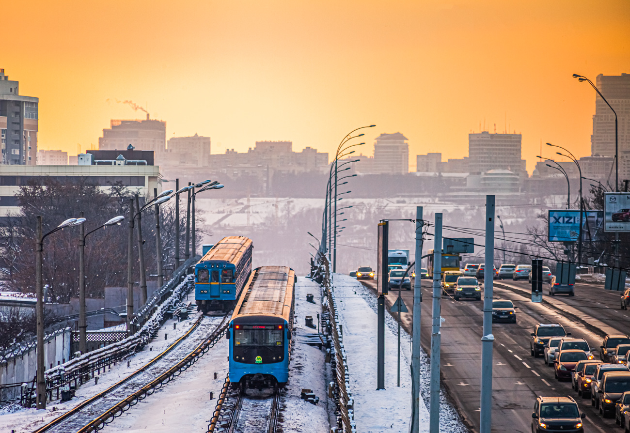 Киев — Метрополитен — Святошинско-Броварская линия