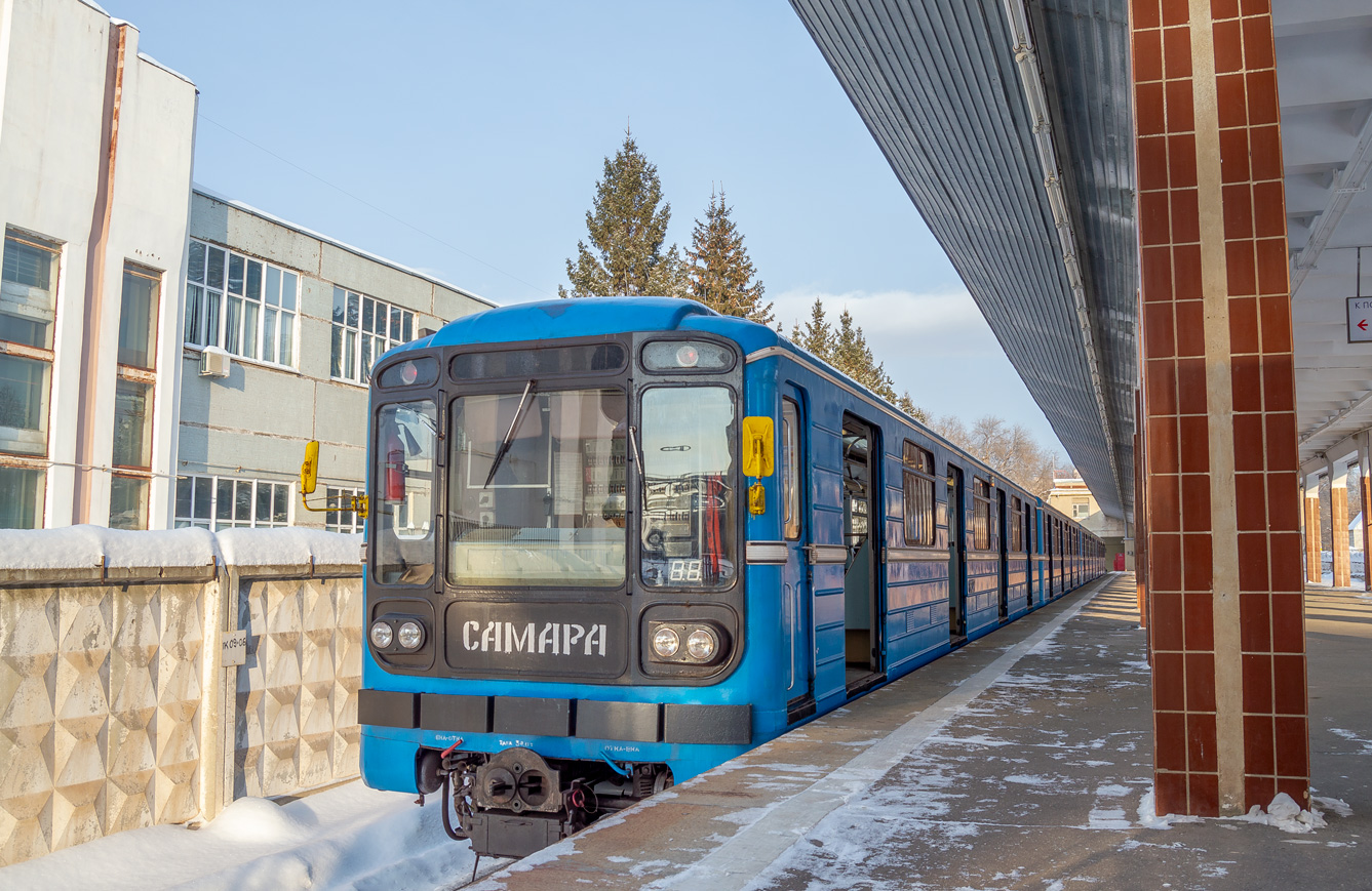 Самара, 81-717 (ЛВЗ) № 8827