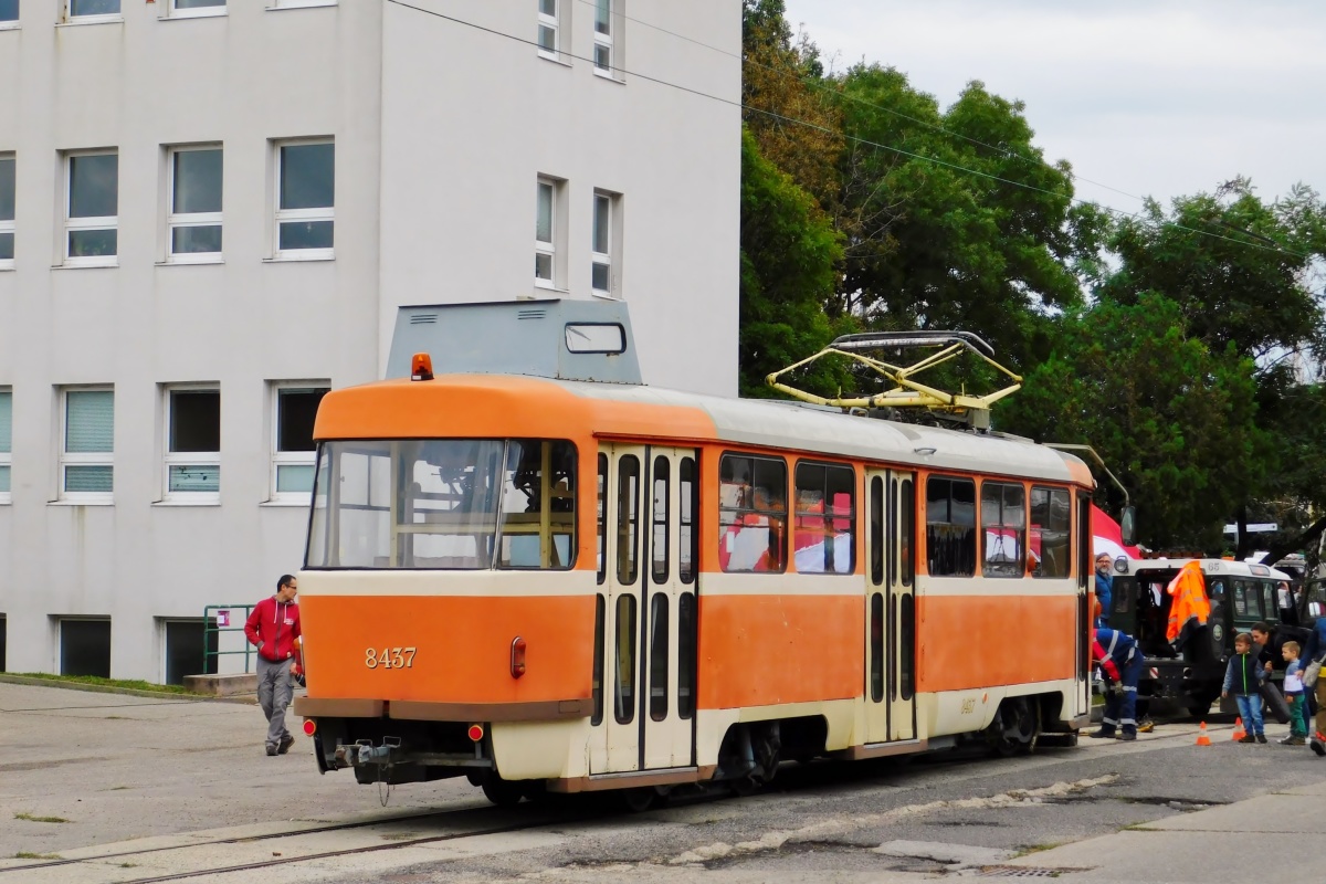 Братислава, Tatra T3 № 8437