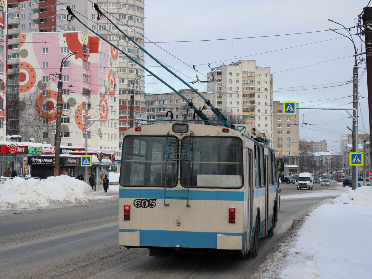 Киров, ЗиУ-682 КР Иваново № 605