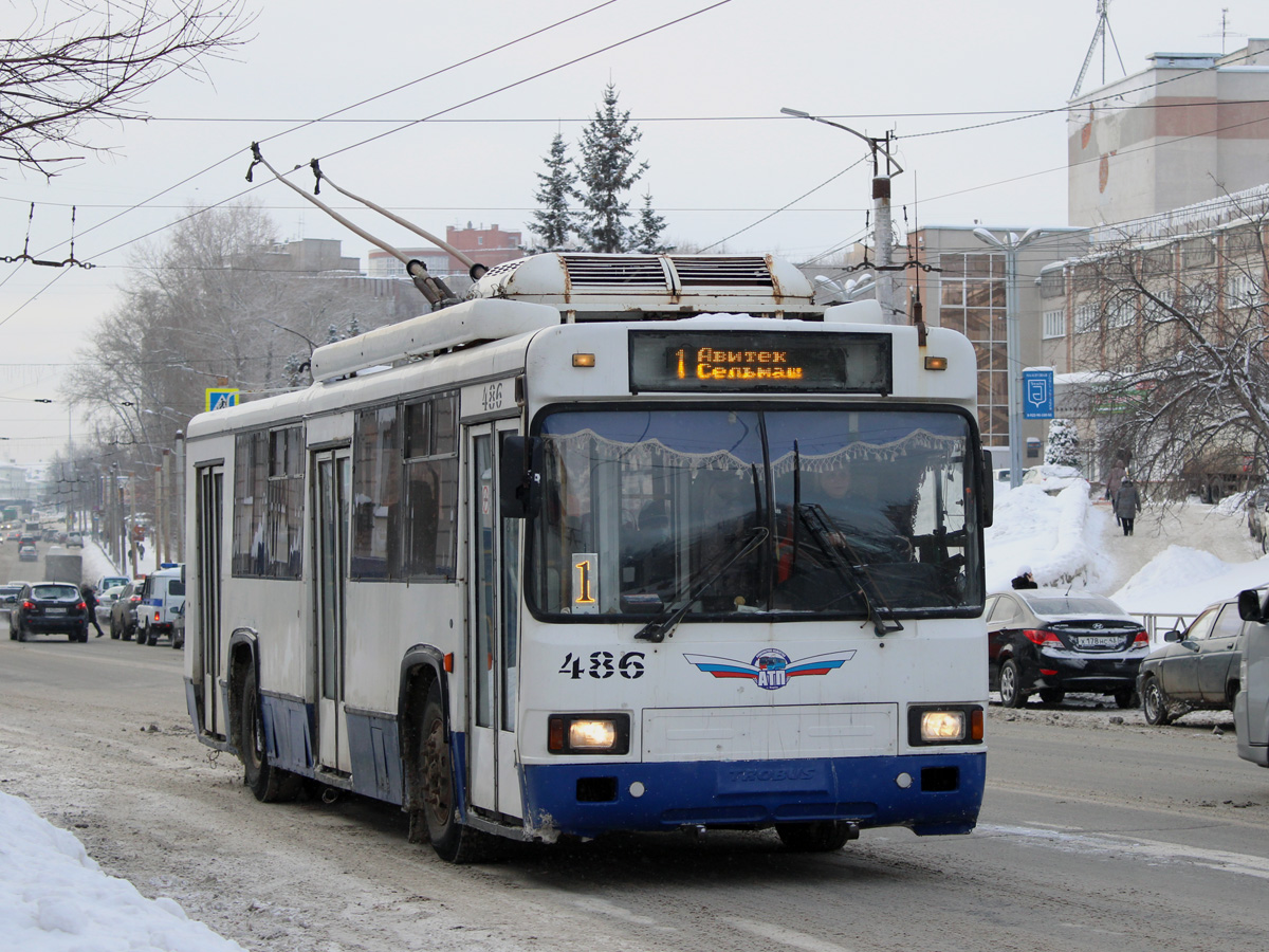 Киров, БТЗ-52764Р № 486