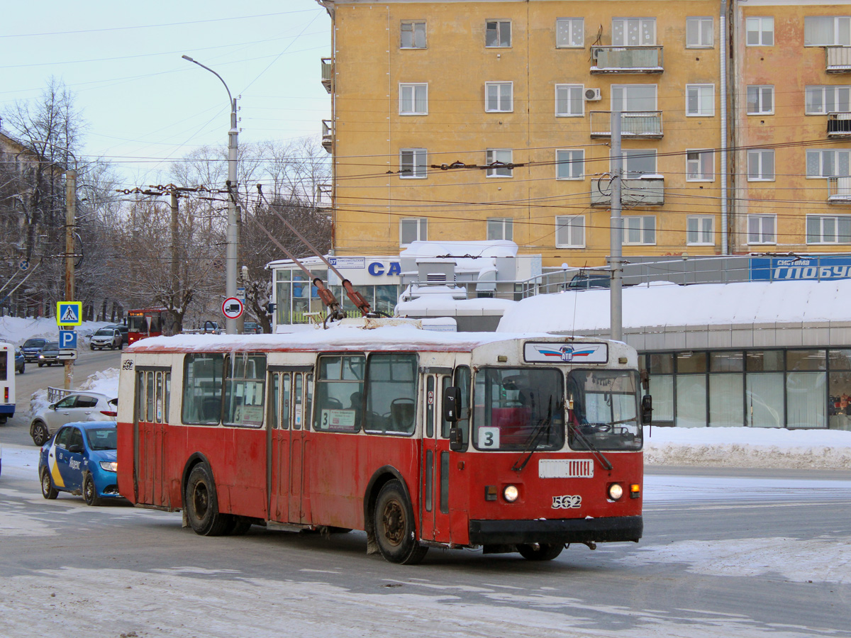 Киров, ЗиУ-682Г (СЗТМ) № 562