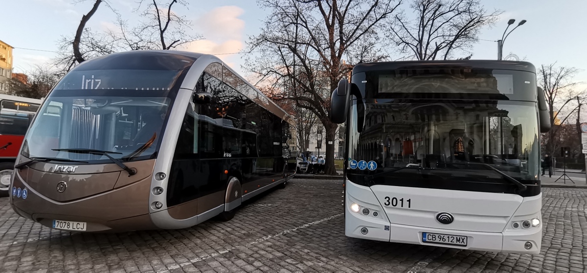 София, Irizar ie tram 12 № 7078 LCJ; София, Yutong E12 (ZK6128BEVG) № 3011; София — Електробуси на тестове в София 2014 — 2024