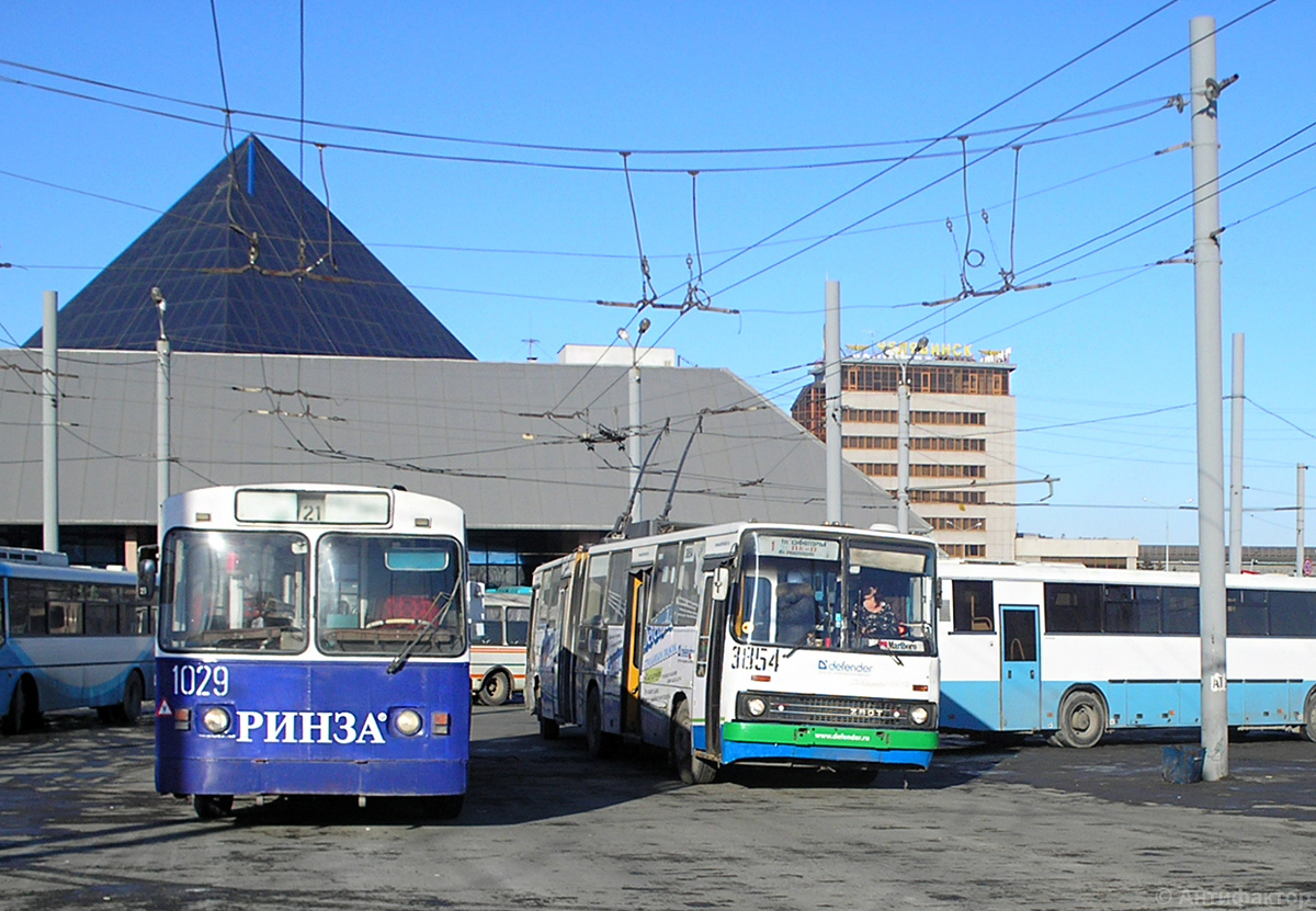 Chelyabinsk, ZiU-682G [G00] # 1029; Chelyabinsk, Ikarus 280.93 # 3854