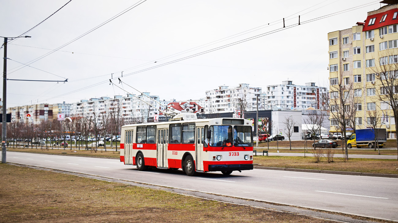Chișinău, ZiU-682V10 № 3733