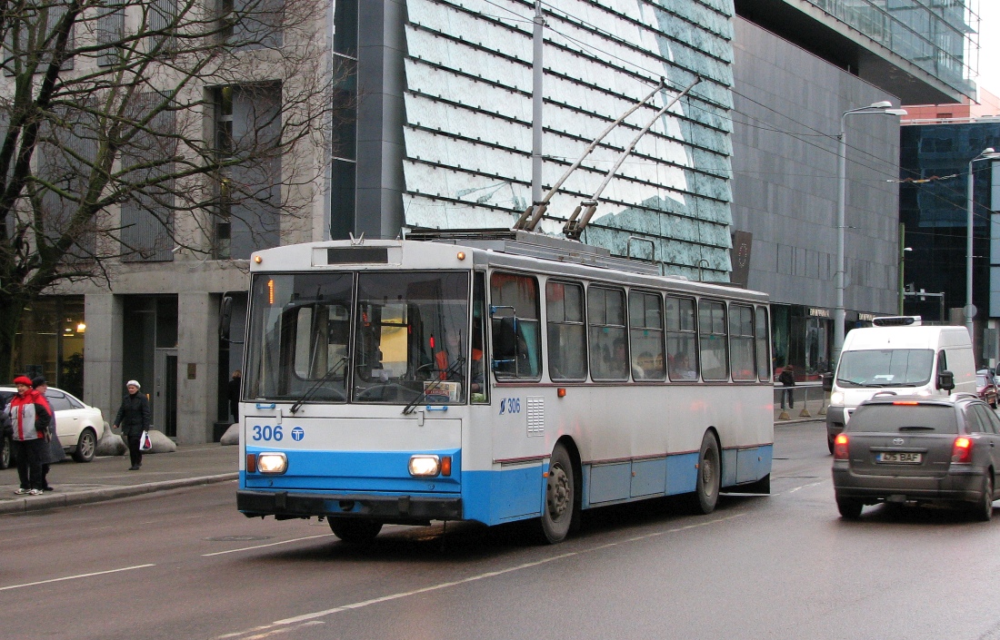 Таллин, Škoda 14Tr89/6 № 306