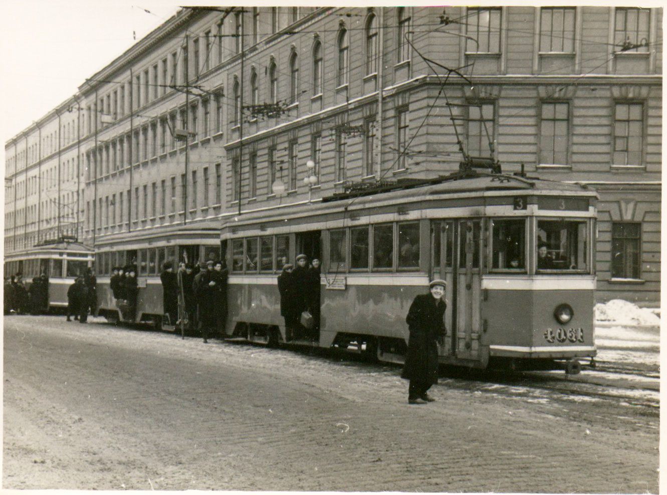 Saint-Pétersbourg, LM-33 N°. 4061; Saint-Pétersbourg — Dismantling and abandoned lines; Saint-Pétersbourg — Historic tramway photos