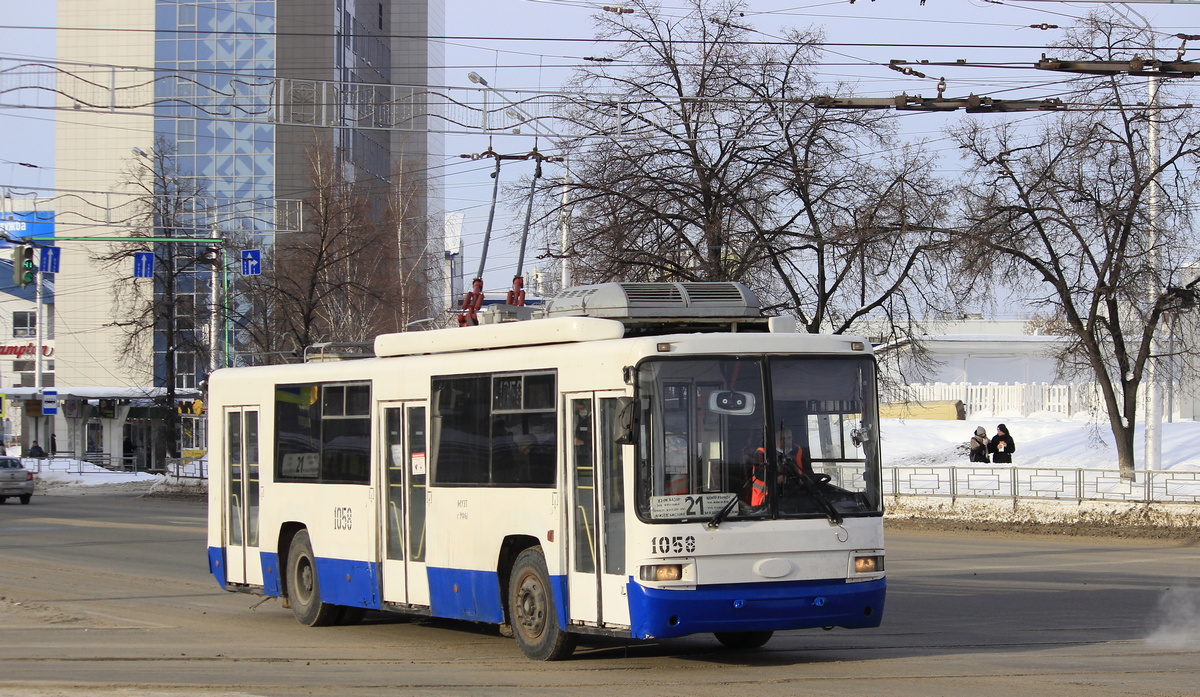 Уфа, БТЗ-52767А № 1058