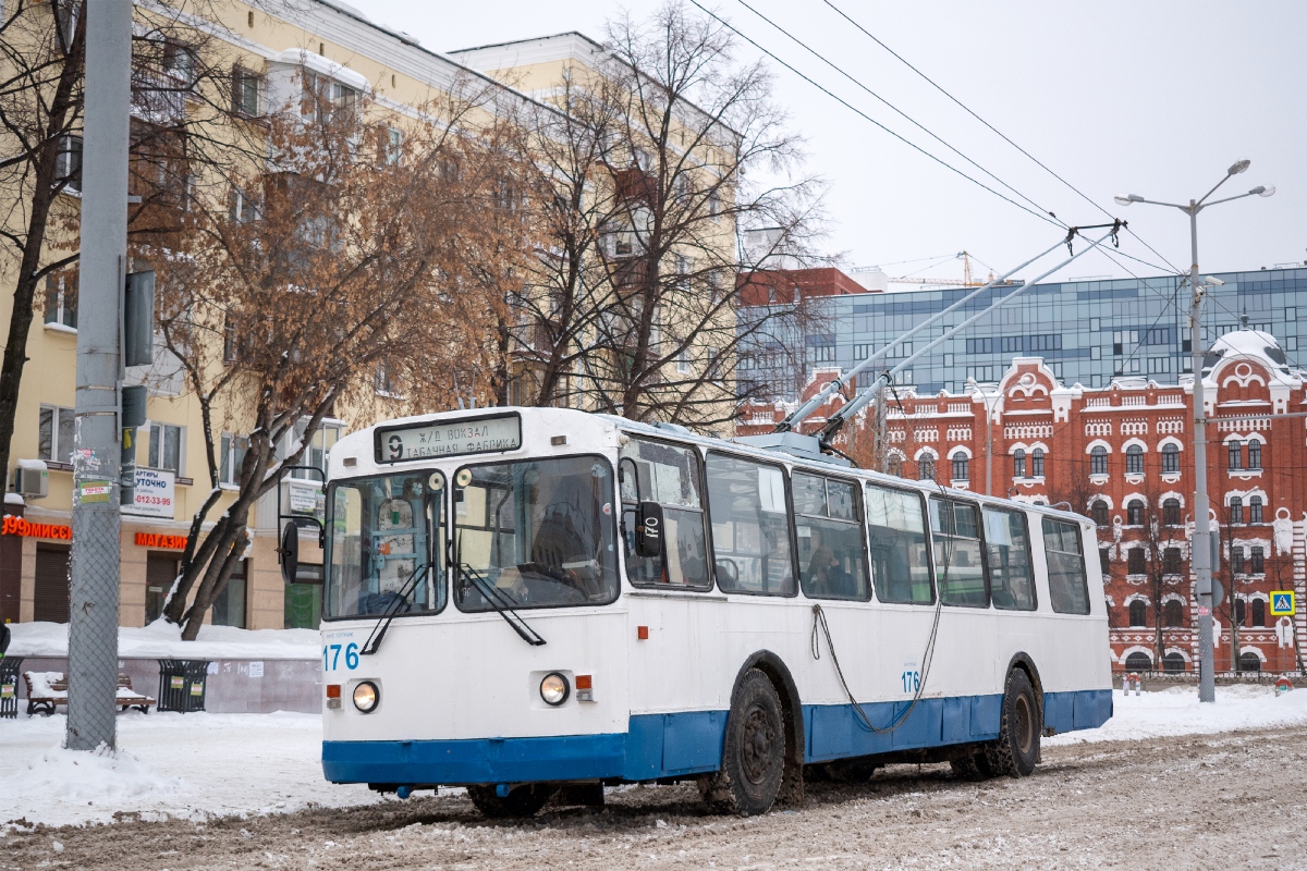 Екатеринбург, ЗиУ-682Г [Г00] № 176
