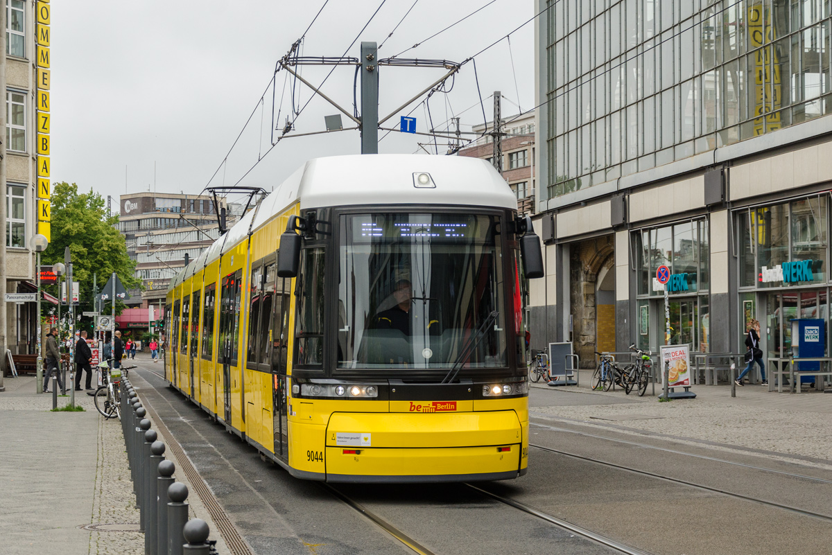 Berlin, Bombardier Flexity Berlin (GT8-08ZR/F8Z) Br. 9044