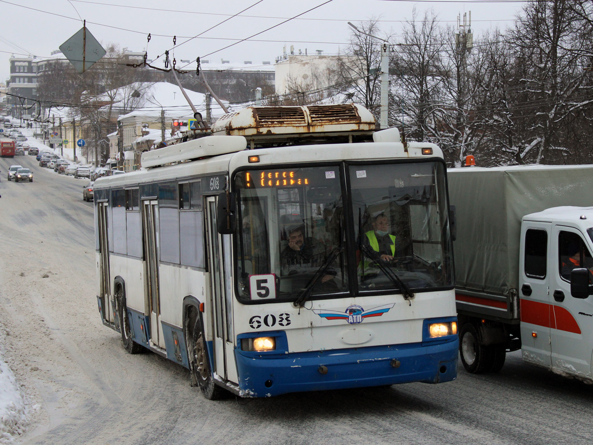 Kirov, BTZ-52768A N°. 608