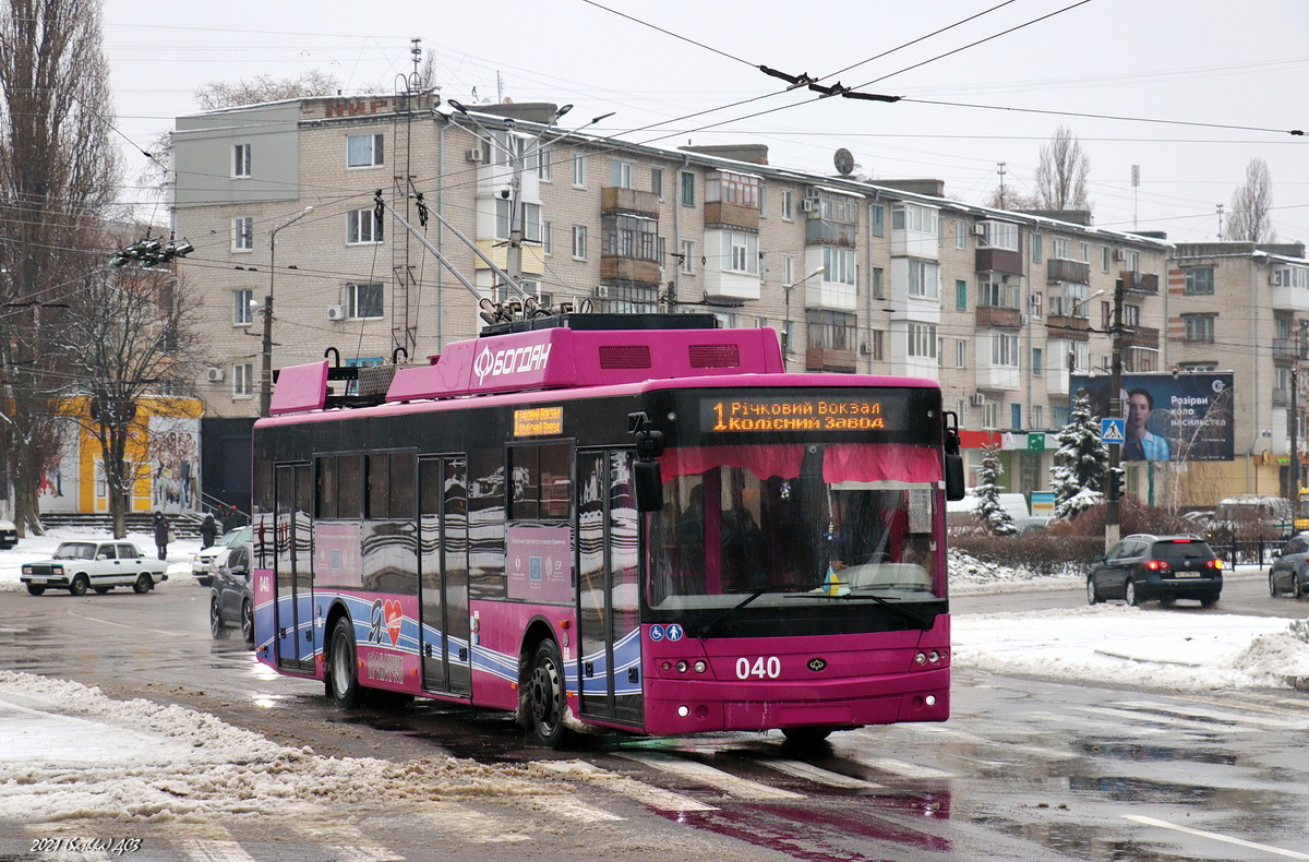 Кременчуг, Bogdan T70117 № 040