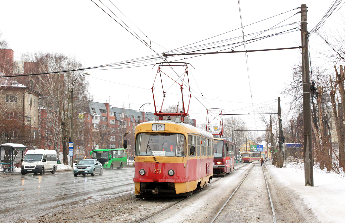 Екатеринбург, Tatra T3SU № 221