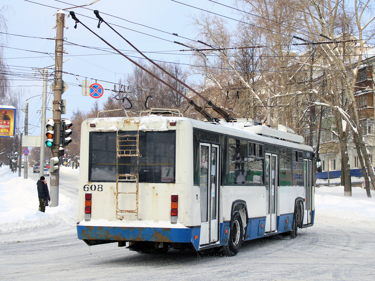 Kirov, BTZ-52768A č. 608