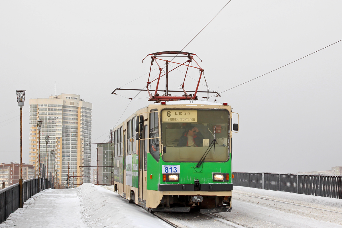 Екатеринбург, 71-402 № 813