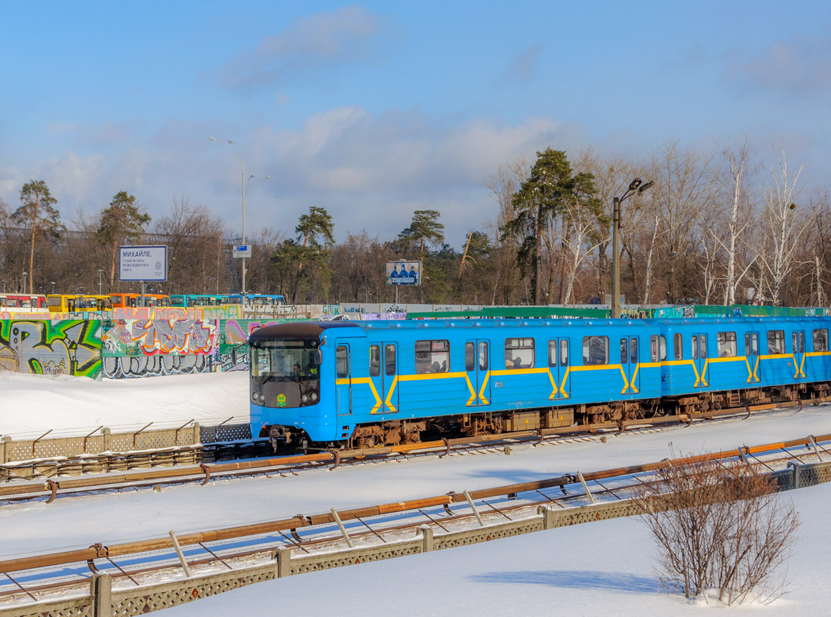 Киев, Е-КМ-Гб (81-7080) № 7201