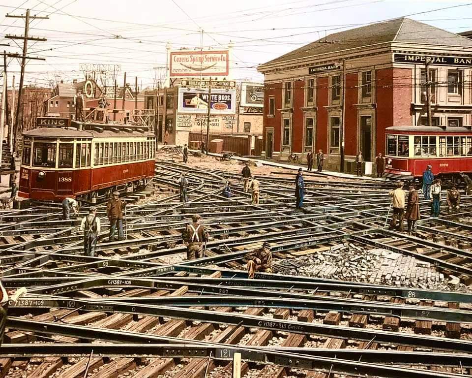 Торонто, Четырёхосный моторн. Toronto Railway Co. № 1388; Торонто, Четырёхосный моторный Preston № 2170; Торонто — Старые фотографии