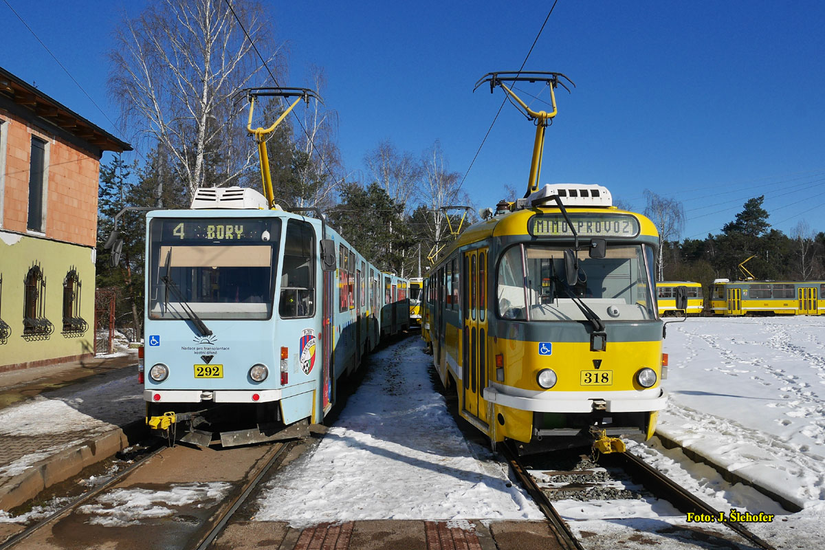 Pilsen, Tatra KT8D5R.N2P Nr. 292; Pilsen, Tatra T3R.PLF Nr. 318