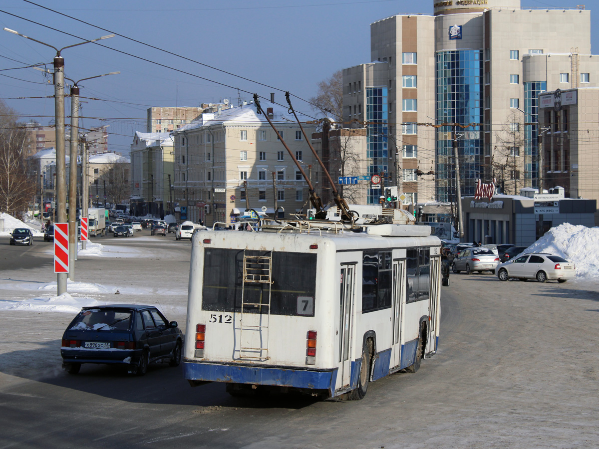 Киров, БТЗ-52764Р № 512